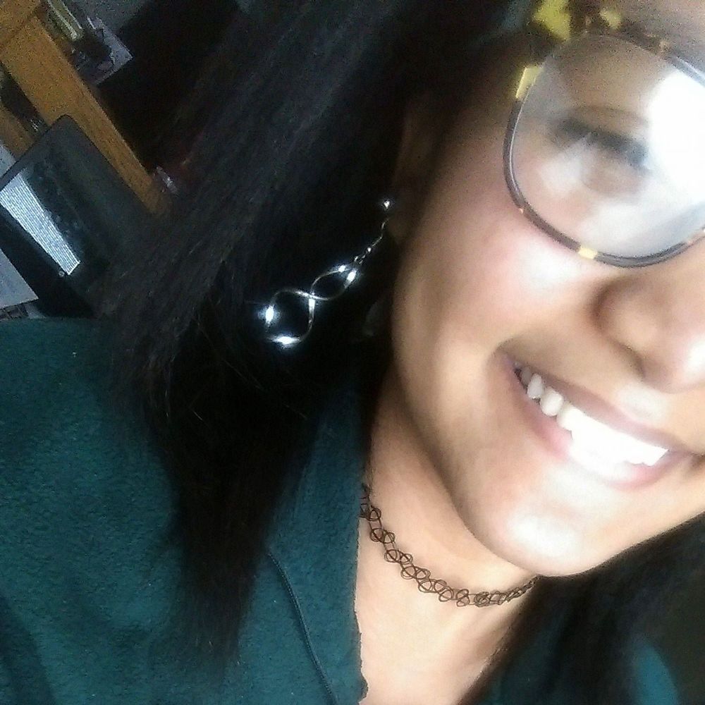 Meet your Posher, Dion'ya